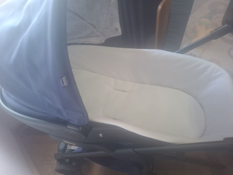 Carucior Chicco 3 in 1 (landou, sezut,dormit)