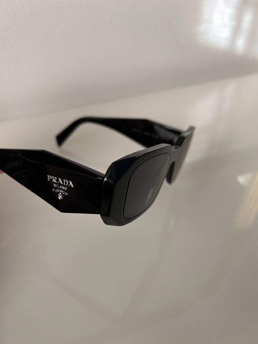 Ochelari de soare prada