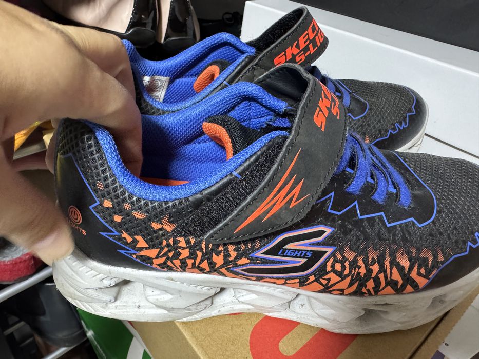 Запазени маратонки Scechers 35.5 номер