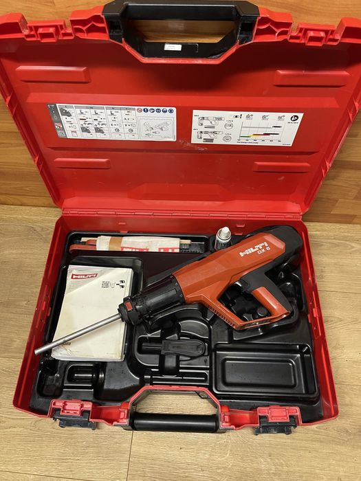 Pistol batut cuie beton metal lemn Hilti Dx6