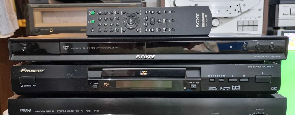 dvd player divx second hand si noi de vanzare • Anunturi