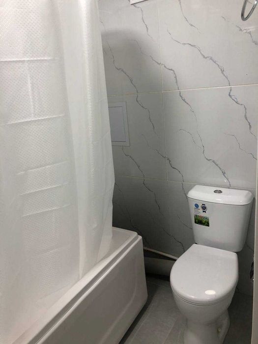 Срочно Продам 2х комн 4/4 в Школа Вундеркинд