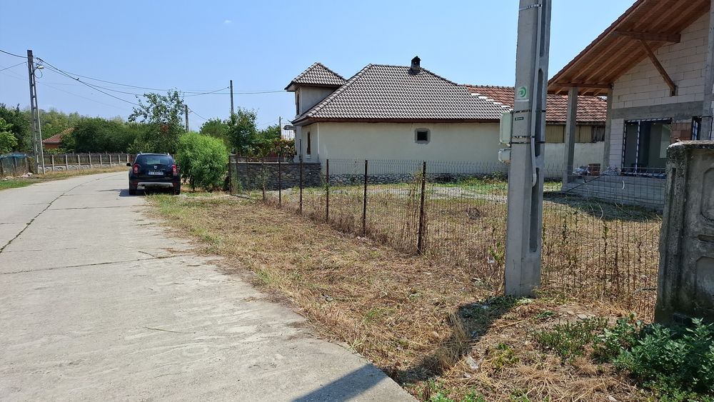 Vand sau schimb cu garsoniera casa 182mp si teren 3500mp in Sambotin