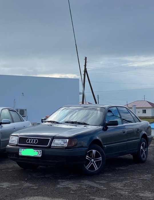 Продам Ауди 100 .