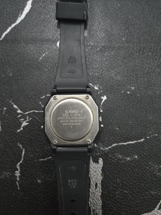 Часы Casio F-91W электронные