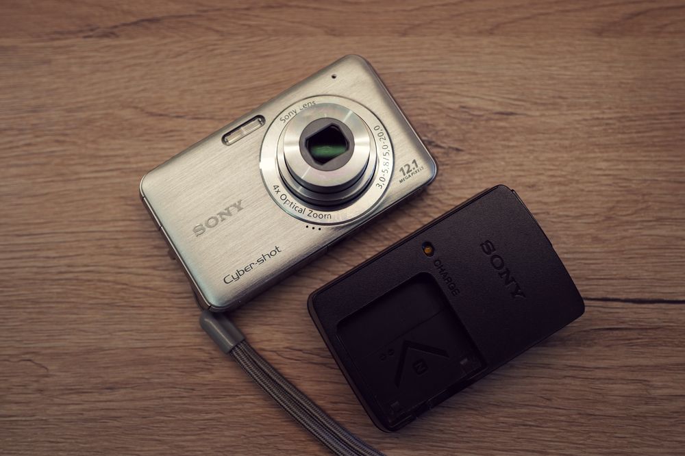 Aparat foto Sony Cybershot W310 Top 12Mp HD instagram baterie NOUA