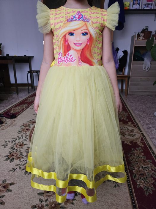 Продам детский платья