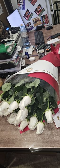 Букет белых роз свежие