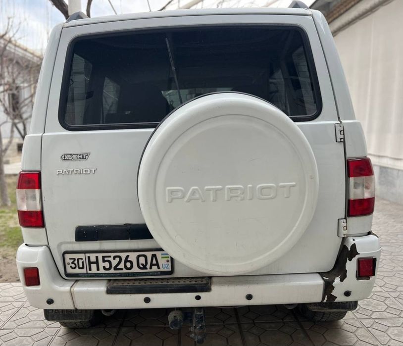 УАЗ Патриат 4×4 yaxshi holatda mustahkam ishonchli avtomobil
