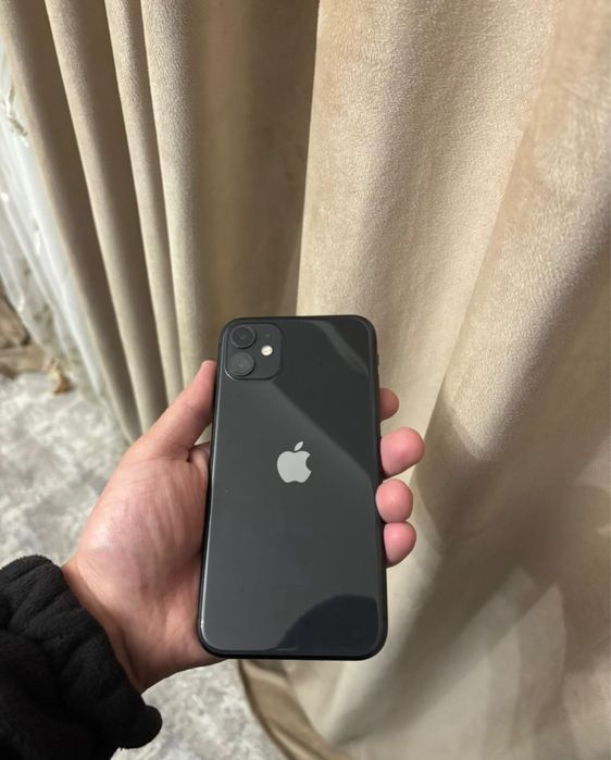 Продам iPhone 11