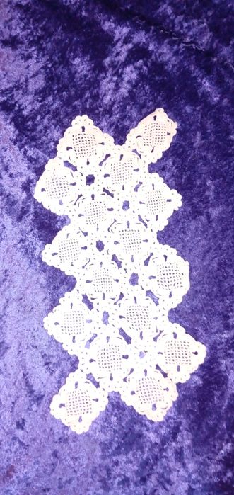 На една кука карета, кърпички, покривки