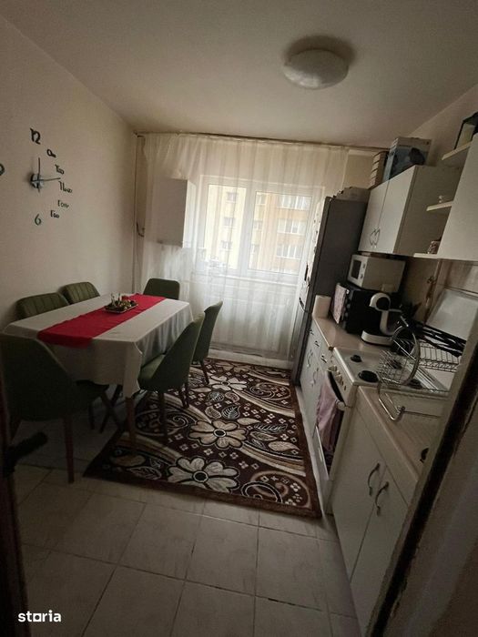 Apartament cu bucătărie separată și incălzire pe gaz