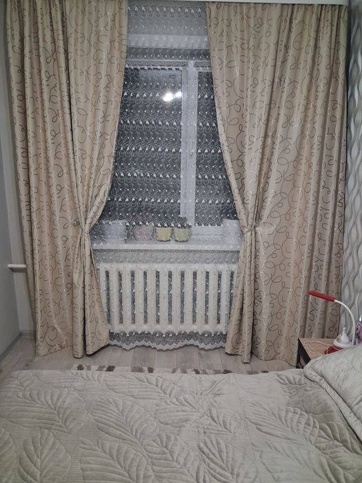 Продам шторы для зала
