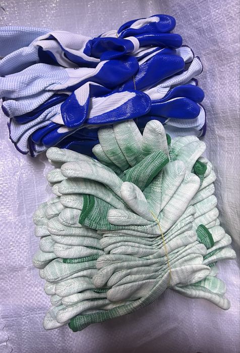 Перчатки прорезиновые .Перчатки хозяйственные