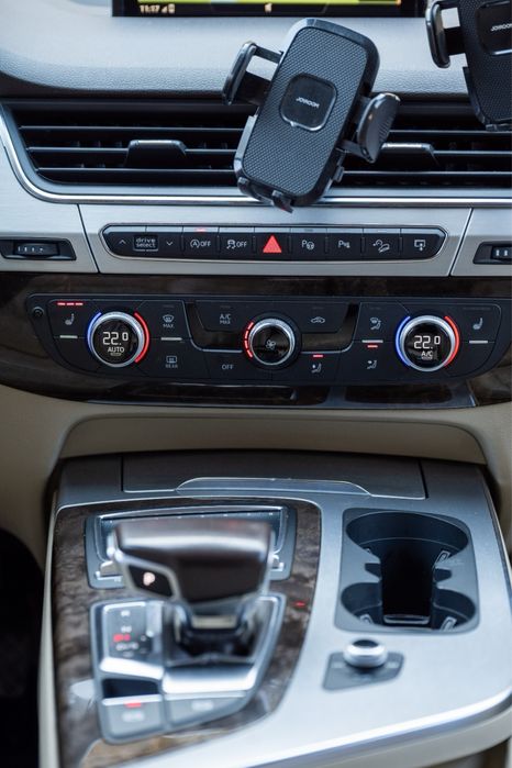 Audi Q7 an 2017 KM REALI