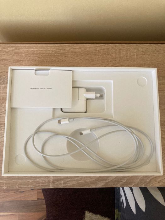 Macbook Air M1 2020 8GB RAM 256GB SSD