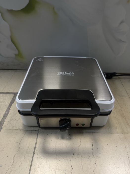 Гофретник Cecotec Fun Gofrestone 4Inox