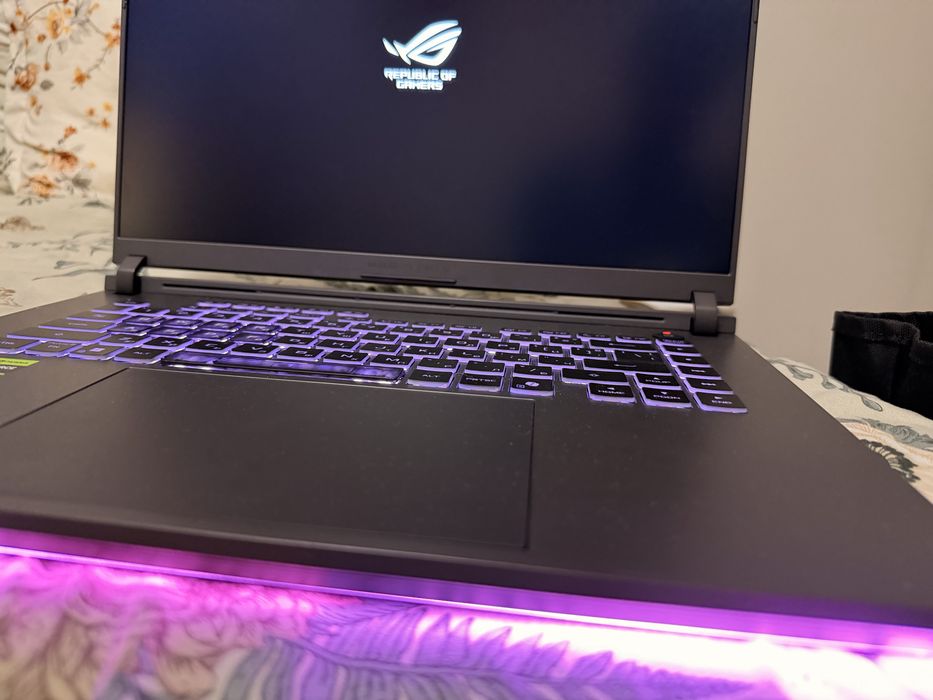 Лаптоп ASUS ROG Strix G16 (i7 / RTX 5060)