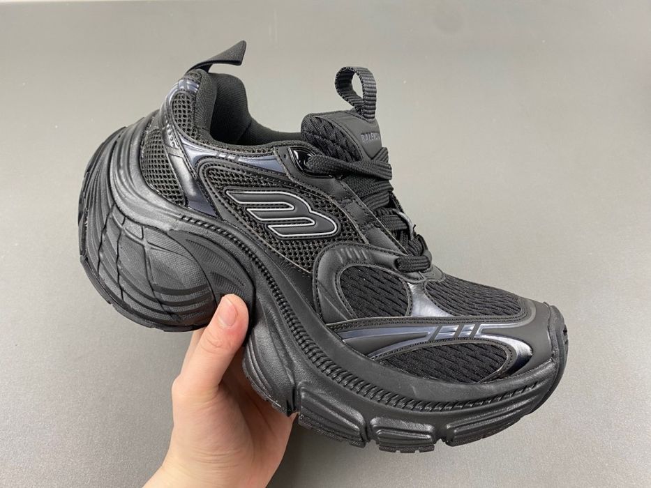 Balenciaga 10xl 2024