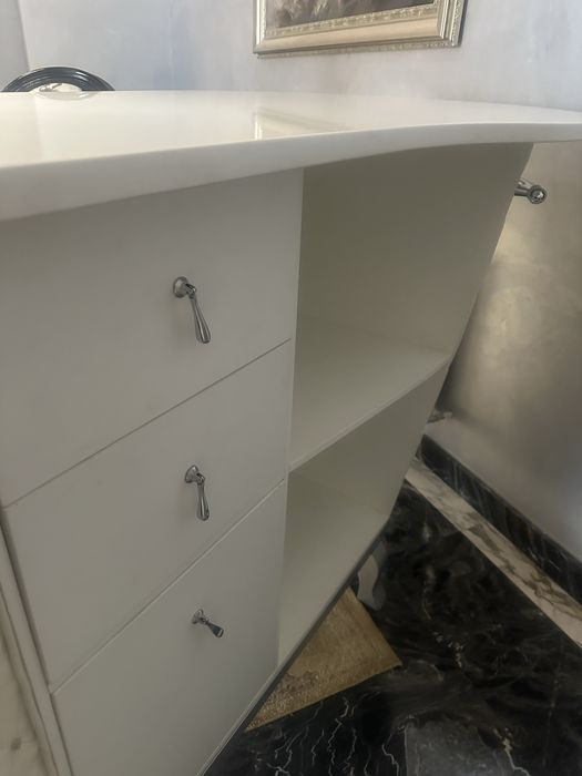 Продам барную стойку и 2 стула