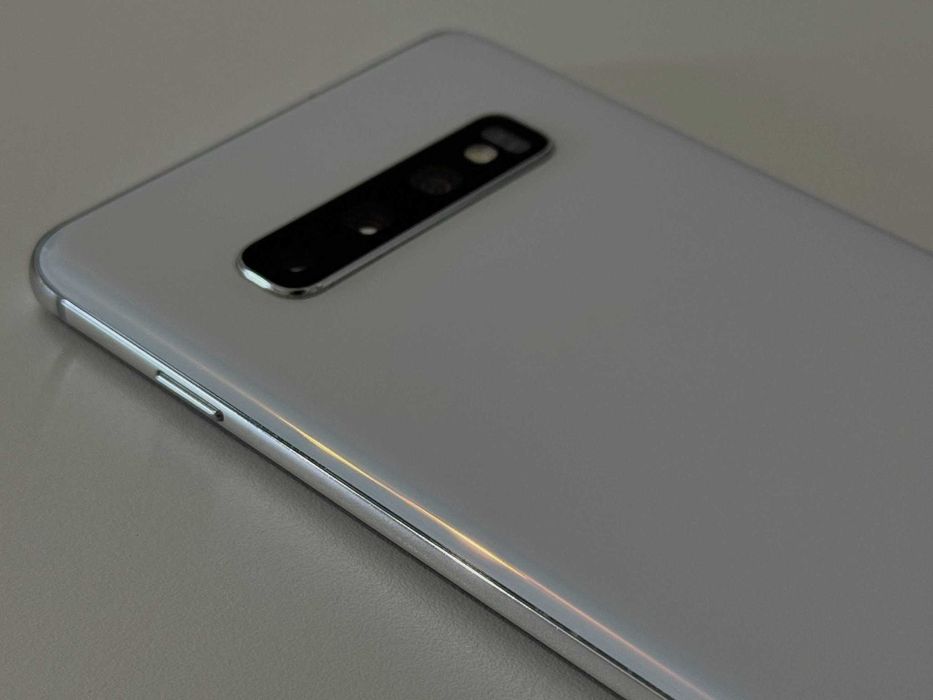 Бартер! Като НОВ! Samsung Galaxy S10+ Plus Prism White (Бял)