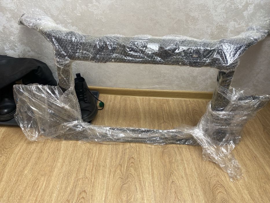 Передняя панель (телевизор) / рамка радиатора