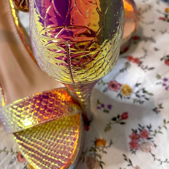 Обувки на ток и платформа с chrome/хамелеонов ефект