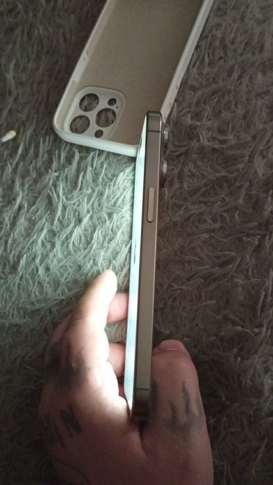 Продам Айфон 15 про мах