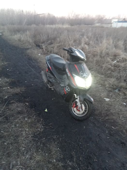 Продам скутер м8про