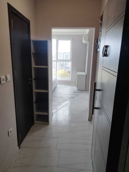 Дава се под наем Едностаен апартамент в Пловдив, Южен - 40 кв.м за 299 € - Снимка #2