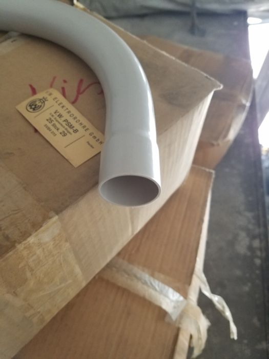 колено из пластика