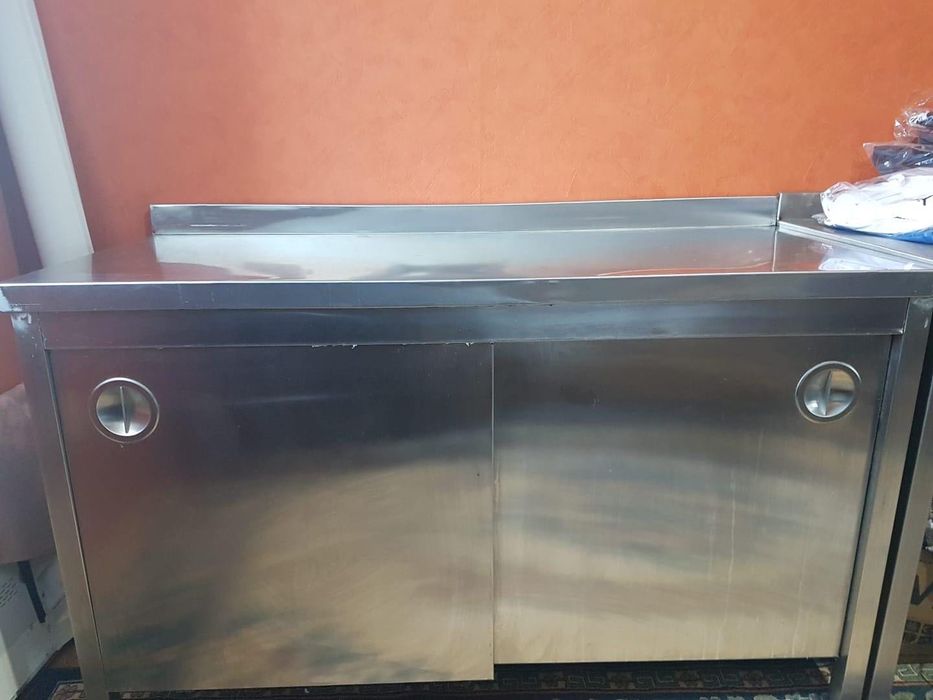 Шкаф крайстенен с плъзгащи врати