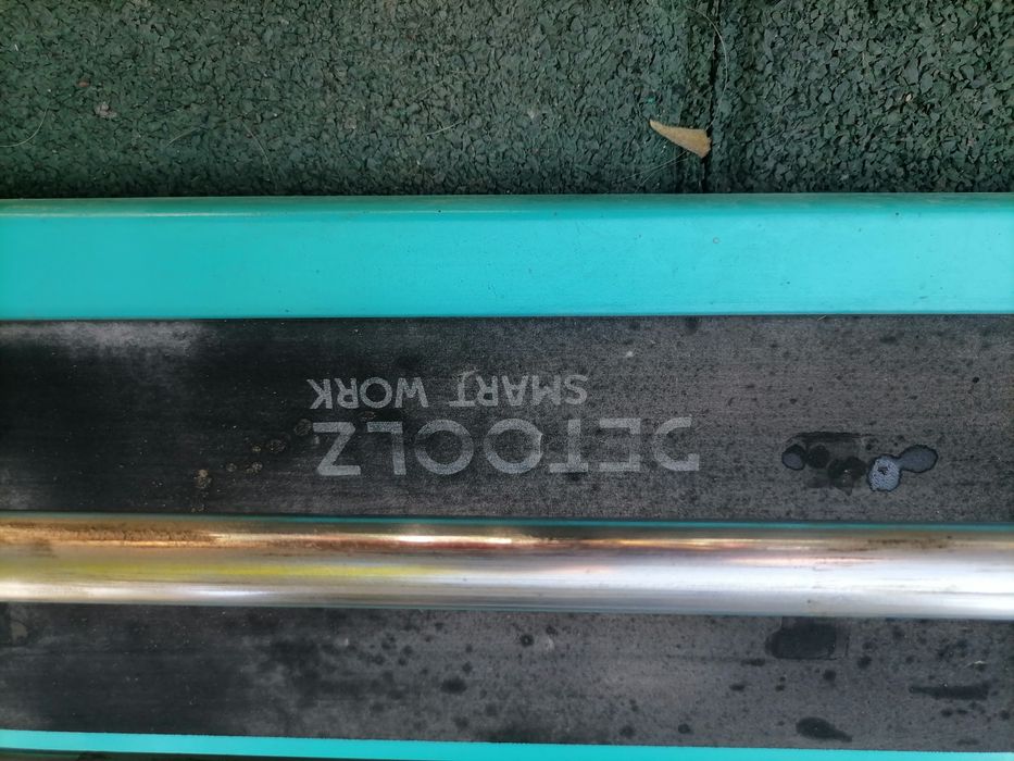 Dispozitiv - mașina de tăiat gresie