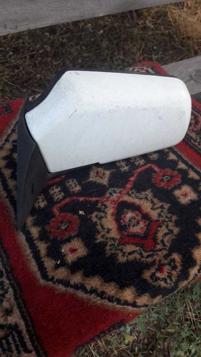 зеркало левое продам