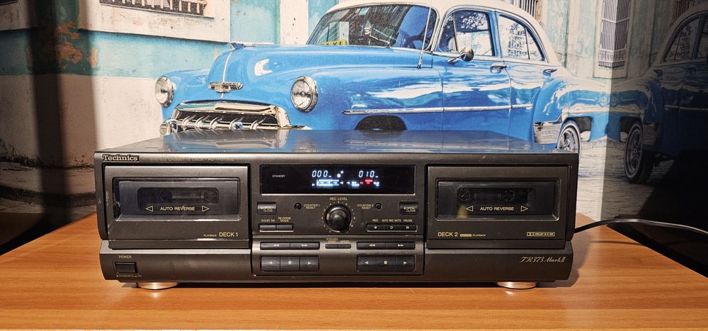 Muzica la casetofon dublu deck Technics RS TR 373 M2