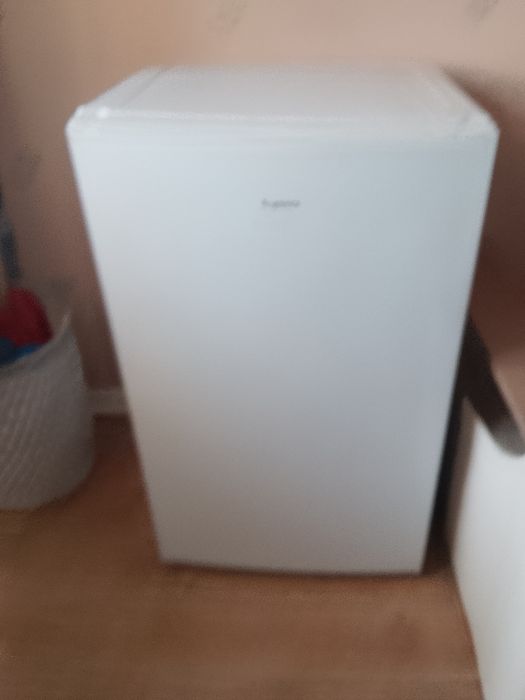 Срочно продам морозильную камеру