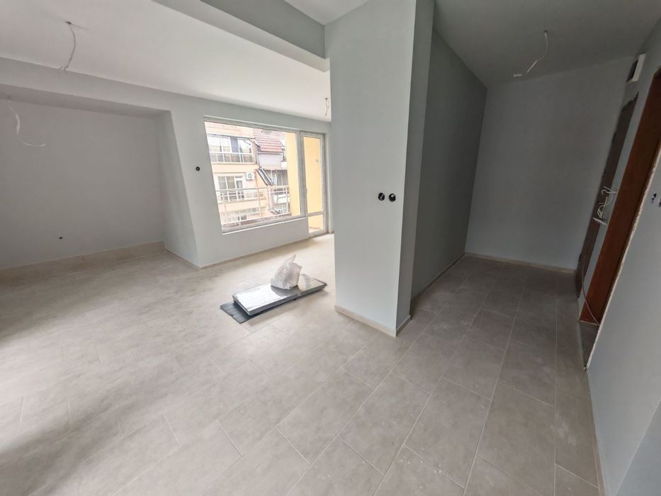 Продава се Едностаен апартамент в Поморие - 62 кв.м за 822 €/кв.м - Снимка #8