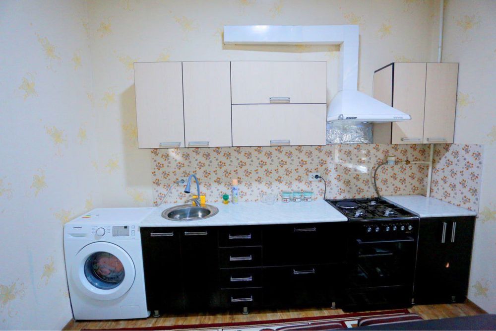 5 каватли домнинг 2 каватида 1 хонали квартира ижарага берилади