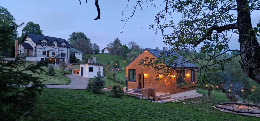 Vand pensiune în Bucovina