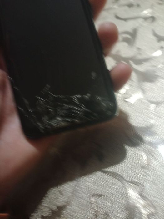 Itel a 48 sotiladi arzonga