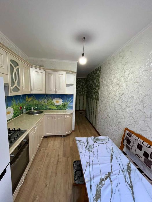 продам 2 комнатную квартиру