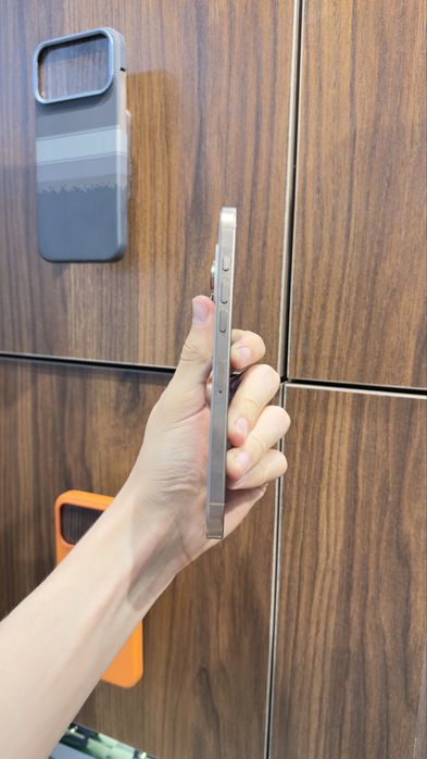 iphone 16 pro max naxtka
