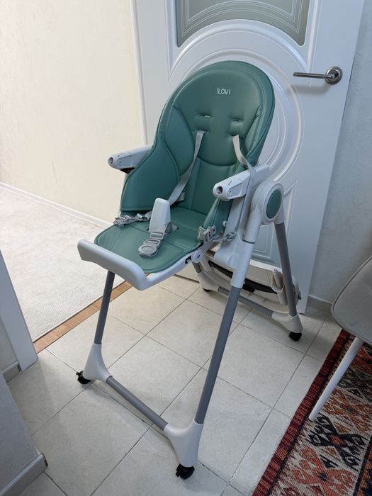 Детский стульчик для кормления