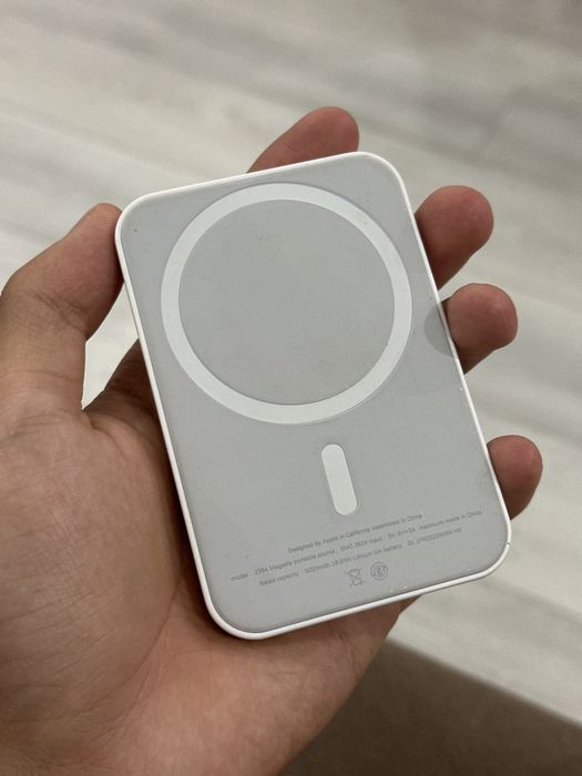 Продам Повербанк PowerBank Apple Iphone.