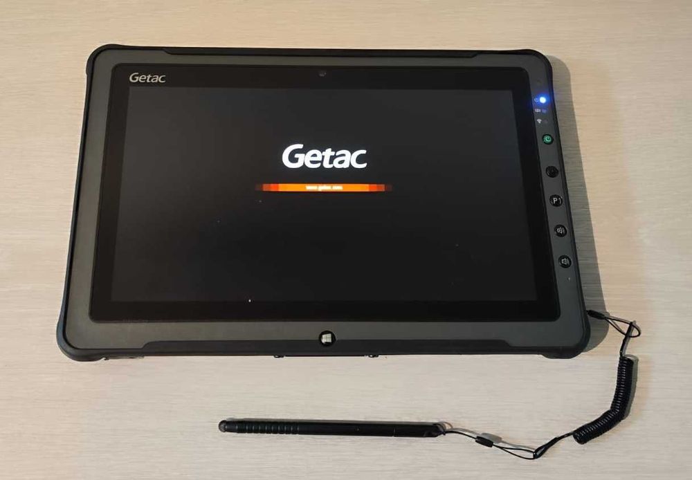 Tableta Antisoc Getac F110 4G i5 128GB SSD, Baterie NOUA, Uz Auto