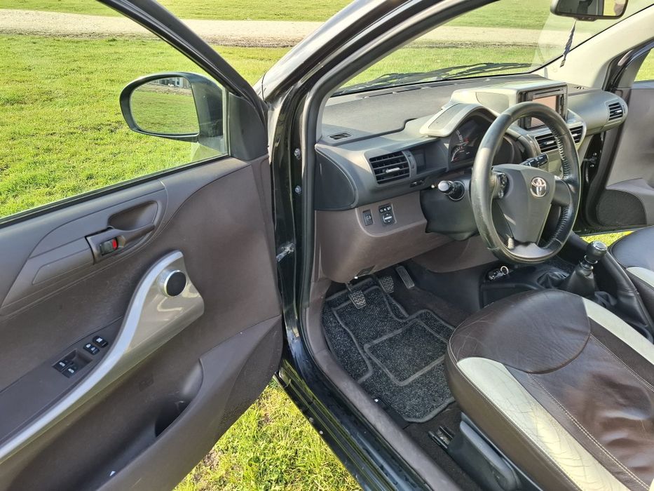 Vand Toyota IQ 1.4 diesel