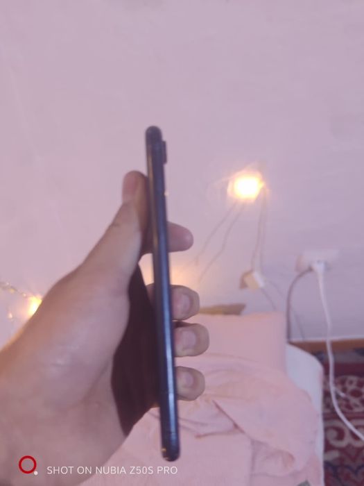 iPhone Xr продаеться