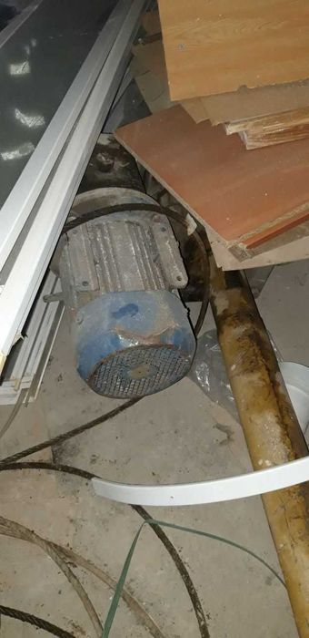 Подъемник 20ЭВ грузовые