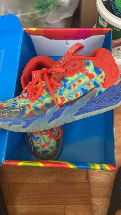 Продам баскетбольные кросовки