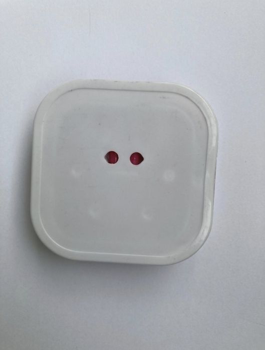 Casti negre sau roz cu auriculare din silicon si mufa jack, Avon, roz